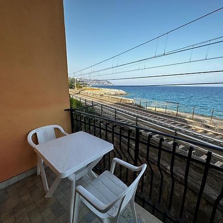 La Via Sul Mare Bordighera Exterior foto