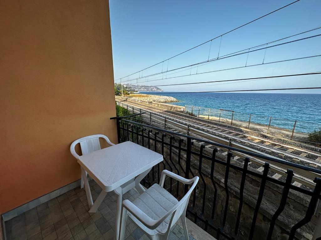 La Via Sul Mare Bordighera Exterior foto